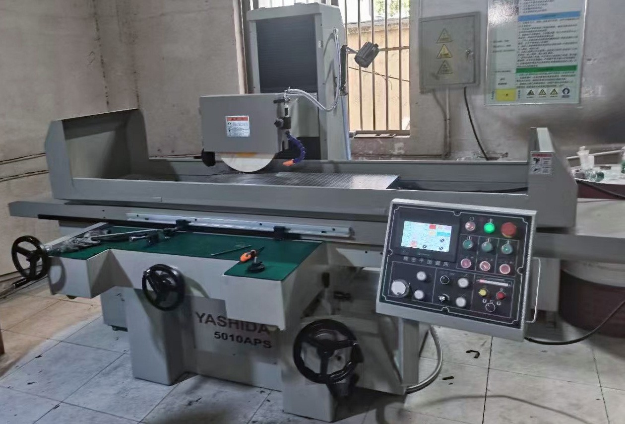 高精密數控平面磨床怎么用？